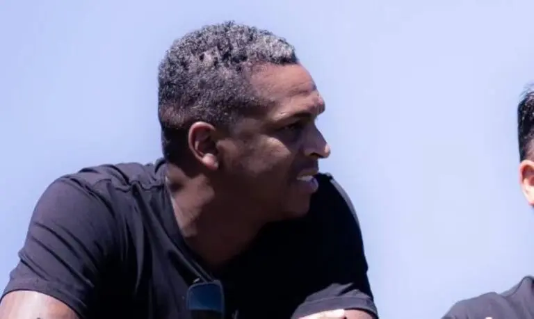 Jô jogador do corinthians