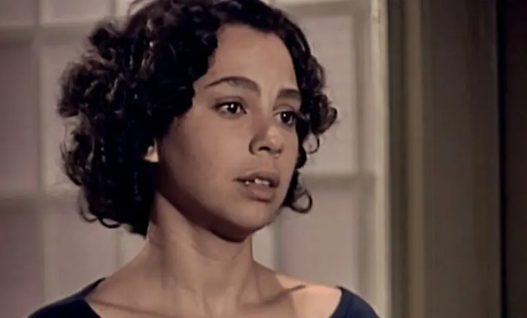 Joyce em História de Amor