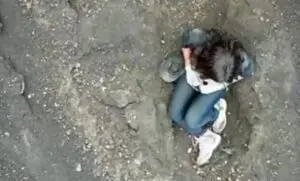 Brasileira aguarda socorro em vulcão indonésio com comida e água entregues