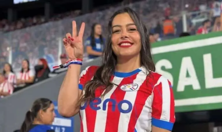 Larissa Riquelme