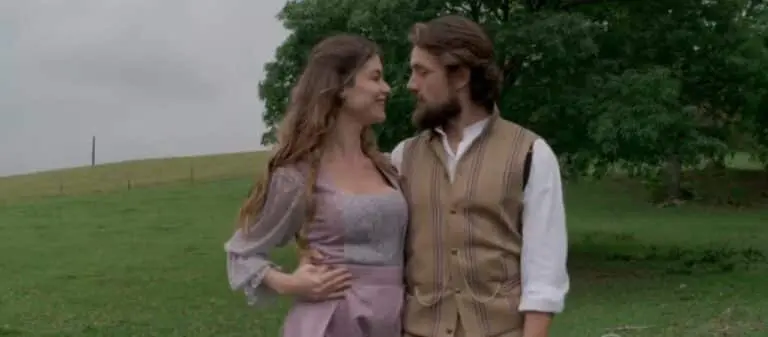 Lívia (Aline Moraes) e Felipe (Rafael Cardoso) em Além do Tempo