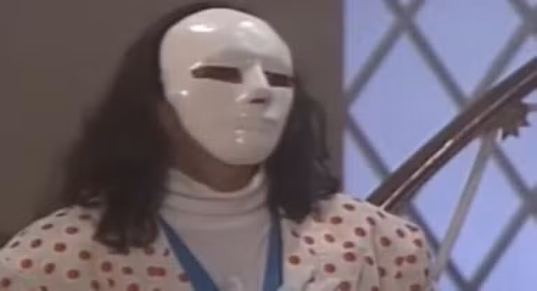 Mascarado em 'A Viagem'