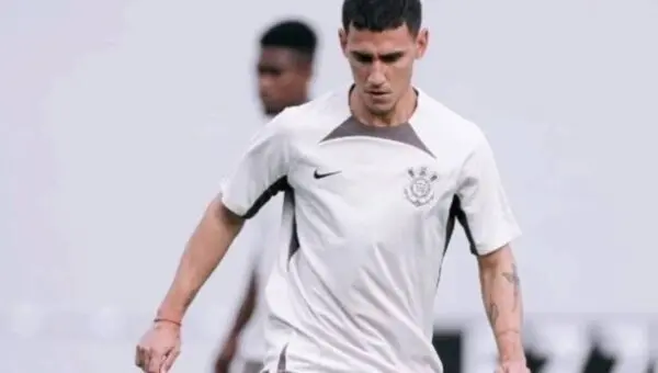 Matías Rojas enfrenta Corinthians em disputa de R$ 40 milhões e busca destaque no Mundial