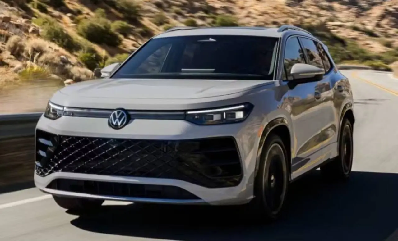 Новий Tiguan R