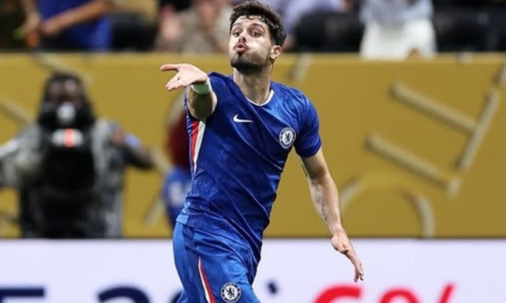 Pedro Neto plays today? Where to watch Chelsea vs Tottenham in the Premier League live