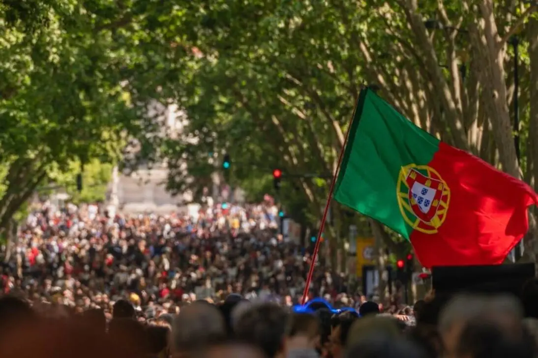 Portugal realiza greve geral contra reforma trabalhista nesta quarta-feira