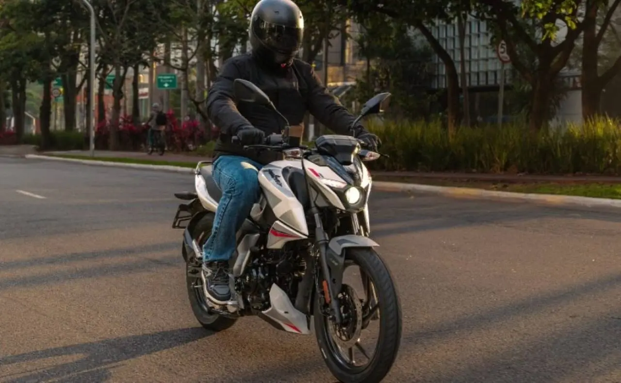 Pulsar N150 -
