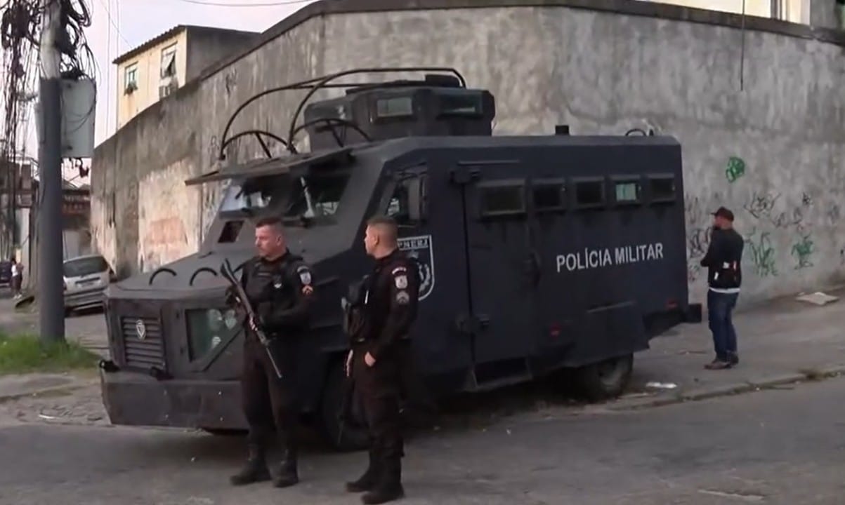 Tiroteio Complexo de Israel
