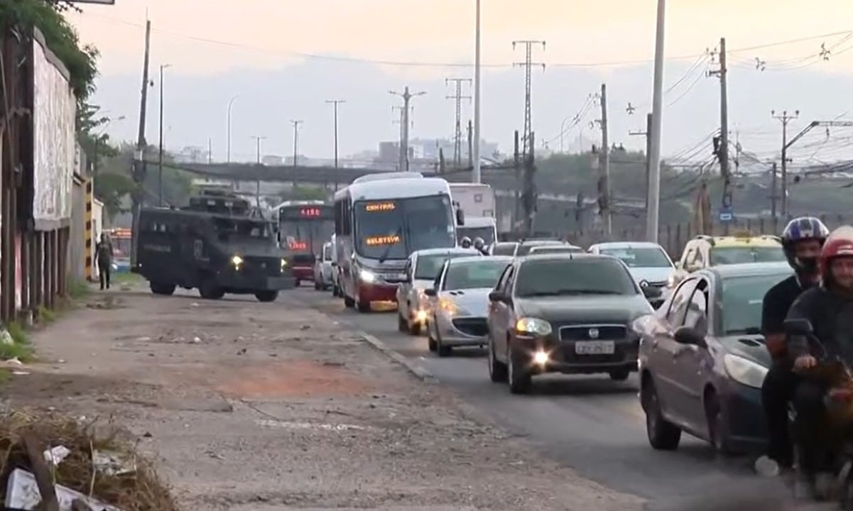 Tiroteio Complexo de Israel.