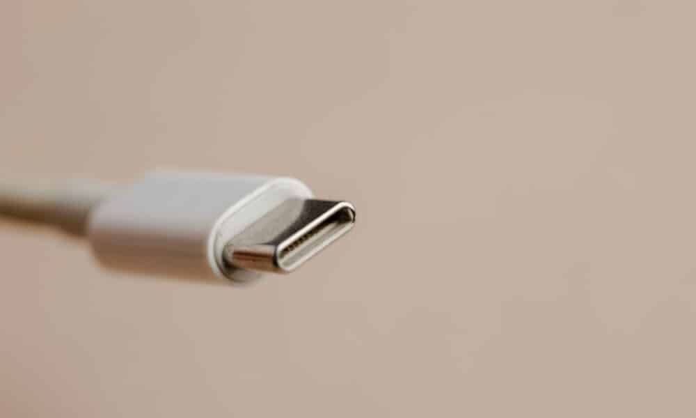 Cómo el puerto USB-C de tu celular se convirtió en un centro de conexión