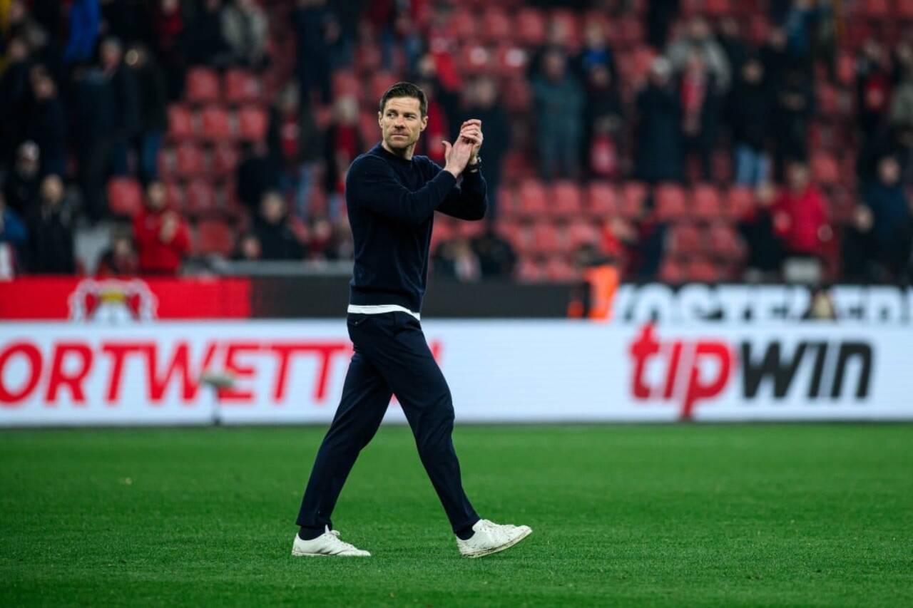 Xabi Alonso estreia no Real Madrid com treino focado na Copa do Mundo de Clubes