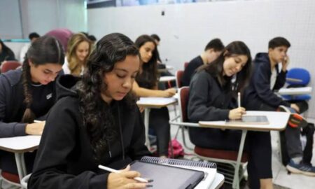 enem estudantes ensino sala de aula aluno