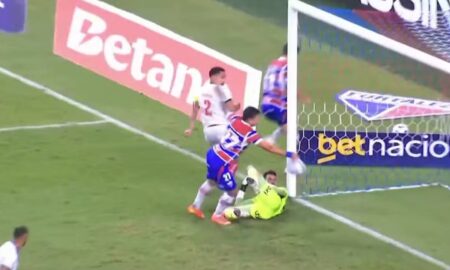 Adam Barrreiro gol de mão