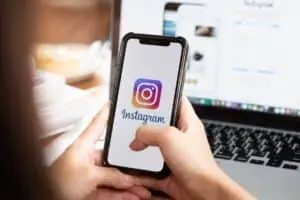 Meta stellt ab Mai die Ende-zu-Ende-Verschlüsselung auf Instagram ein: Nutzer müssen Daten speichern