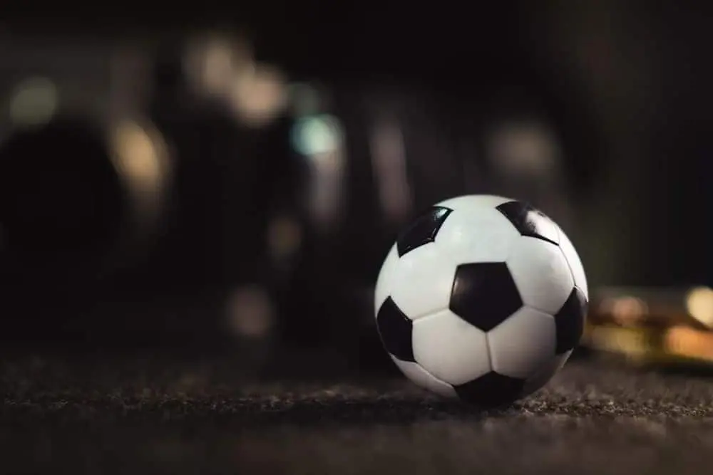 Bola
