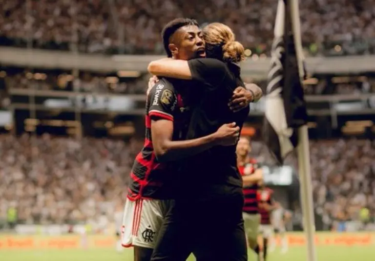 Bruno Henrique e Filipe Luís