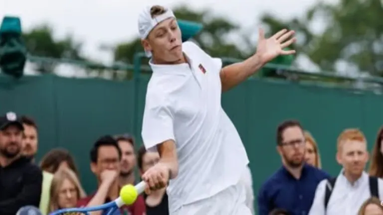 Cruz Hewitt