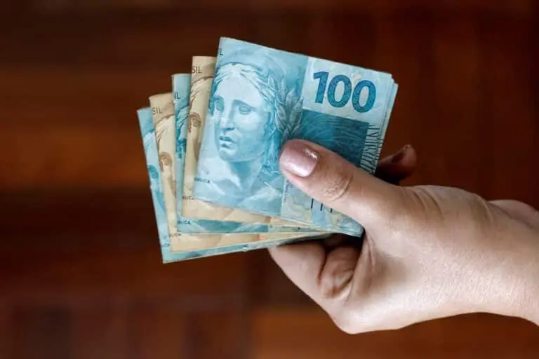 Dinheiro, empréstimo consignado