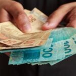 Dinheiro, pagamento de benefícios