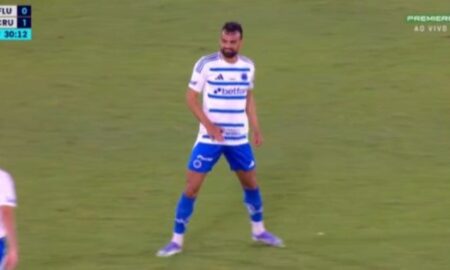 Fabricio Bruno marca para o Cruzeiro