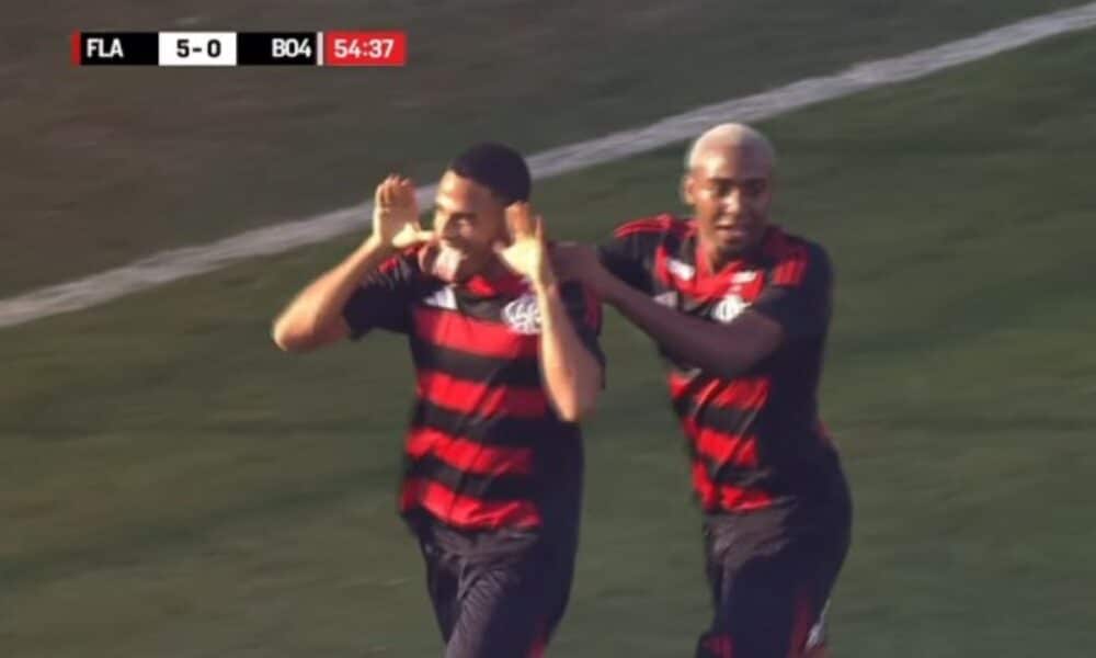 Gusttavo brilha com golaço de cavadinha em goleada do Flamengo por 5 a 0 contra o Leverkusen
