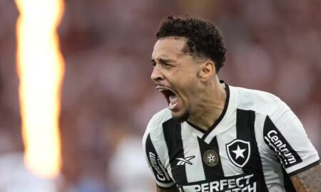 Gregore comemora gol do título sobre o São Paulo — Foto: Vitor Silva / Botafogo
