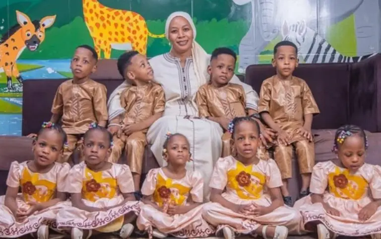 Halima Cissé, do Mali e filhos.