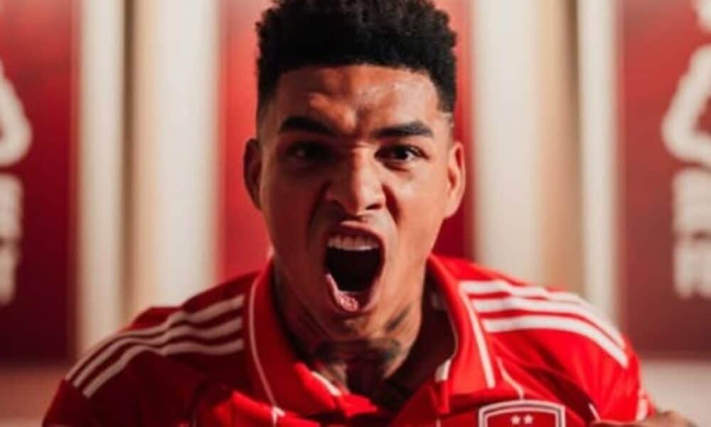Igor Jesus estreia com impacto no Nottingham Forest e promete brilhar na Premier League