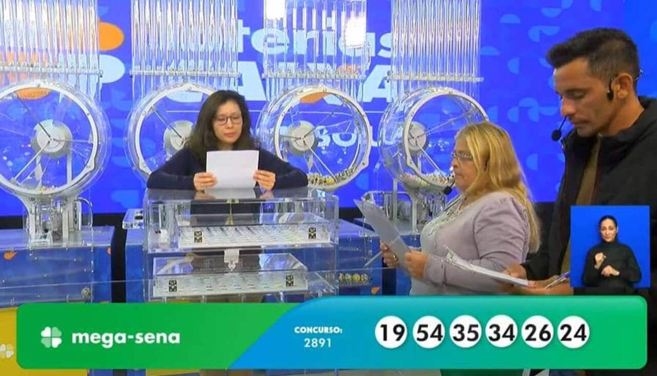 Resultados das Loterias Caixa: Quina 6780, Dia de Sorte 1092, Timemania 2271, Mega-Sena 2891 e Lotofácil 3349 agitam apostadores