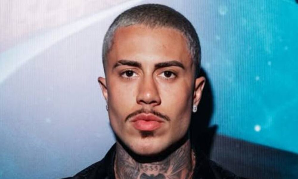 MC Daniel celebra 28 anos com looks icônicos no Baile Charme em São Paulo
