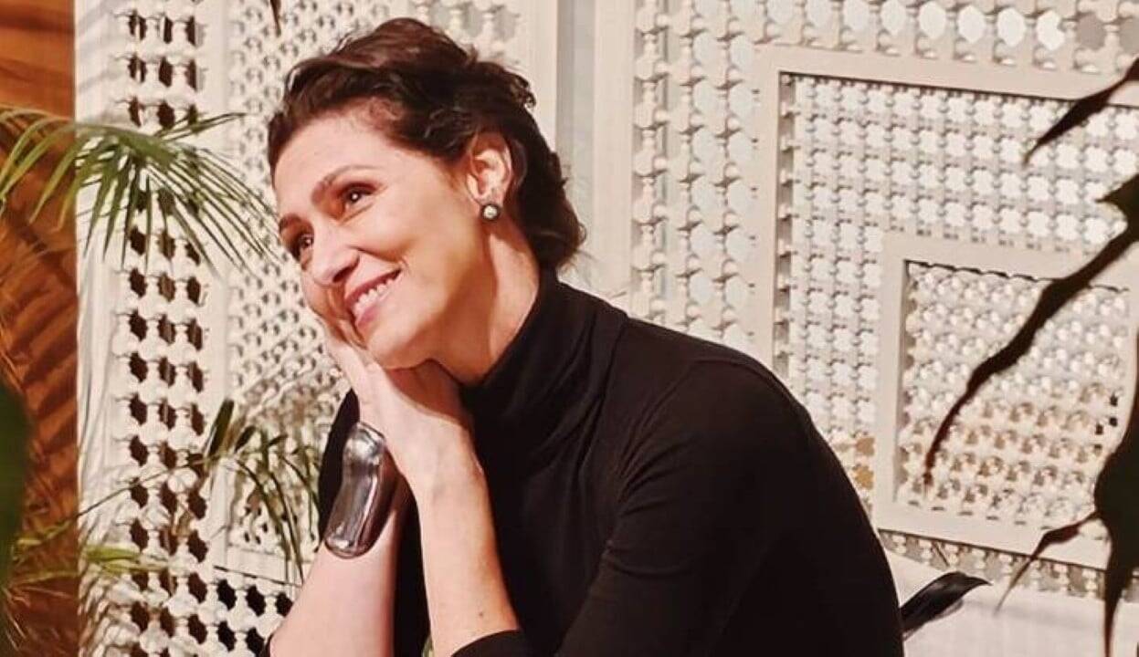Maria Fernanda Cândido estreia peça sobre Clarice Lispector com filho na plateia em SP