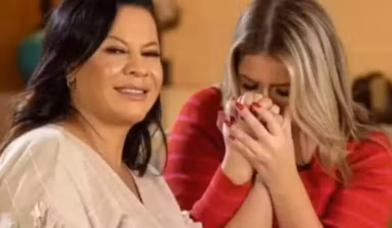 Marília Mendonça e a mãe, Ruth Moreira — Foto Reprodução