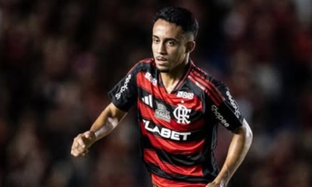 Matheus Gonçalves busca saída do Flamengo por falta de espaço com o técnico Filipe Luís