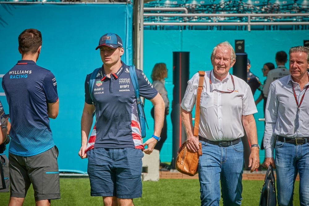 Max Verstappen e Helmut Marko