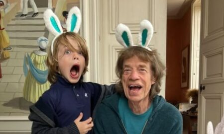 Mick Jagger com o filho