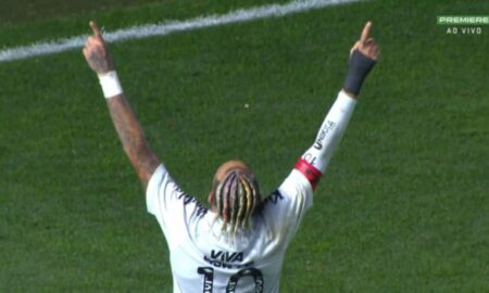 Neymar marca para o Santos