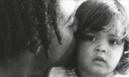 Preta Gil e Gilberto Gil em 1974 — Foto: Redes sociais