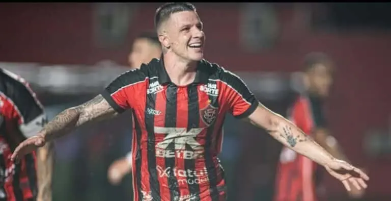 Renato Kayzer Vitoria