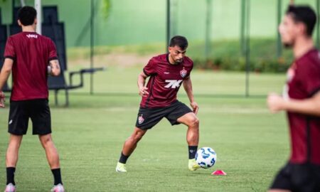 Ronald durante treino do Vitória