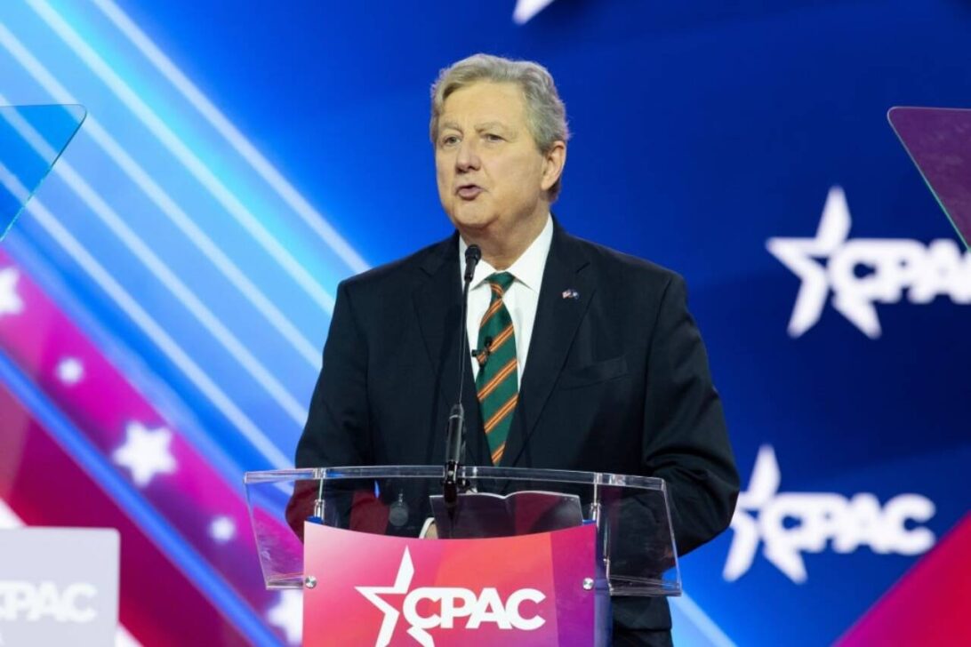 Sendor John Kennedy