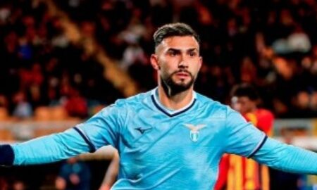 Taty Castellanos com a camisa da Lazio Divulgação / Lazio