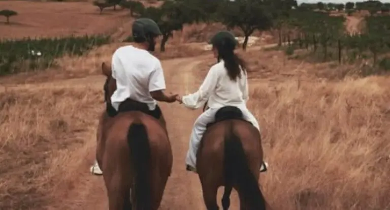 Vitória e Caio Castro