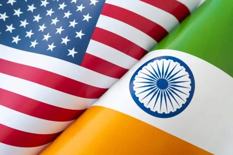 EUA e India