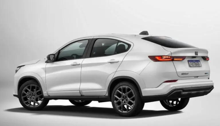 fiat fastback