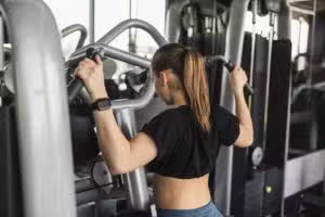 Atividade física de alta intensidade por poucos minutos diários corta chances de demência e diabetes