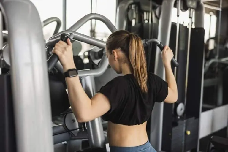 mulher fazendo exercício