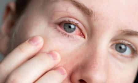 olhos azuis