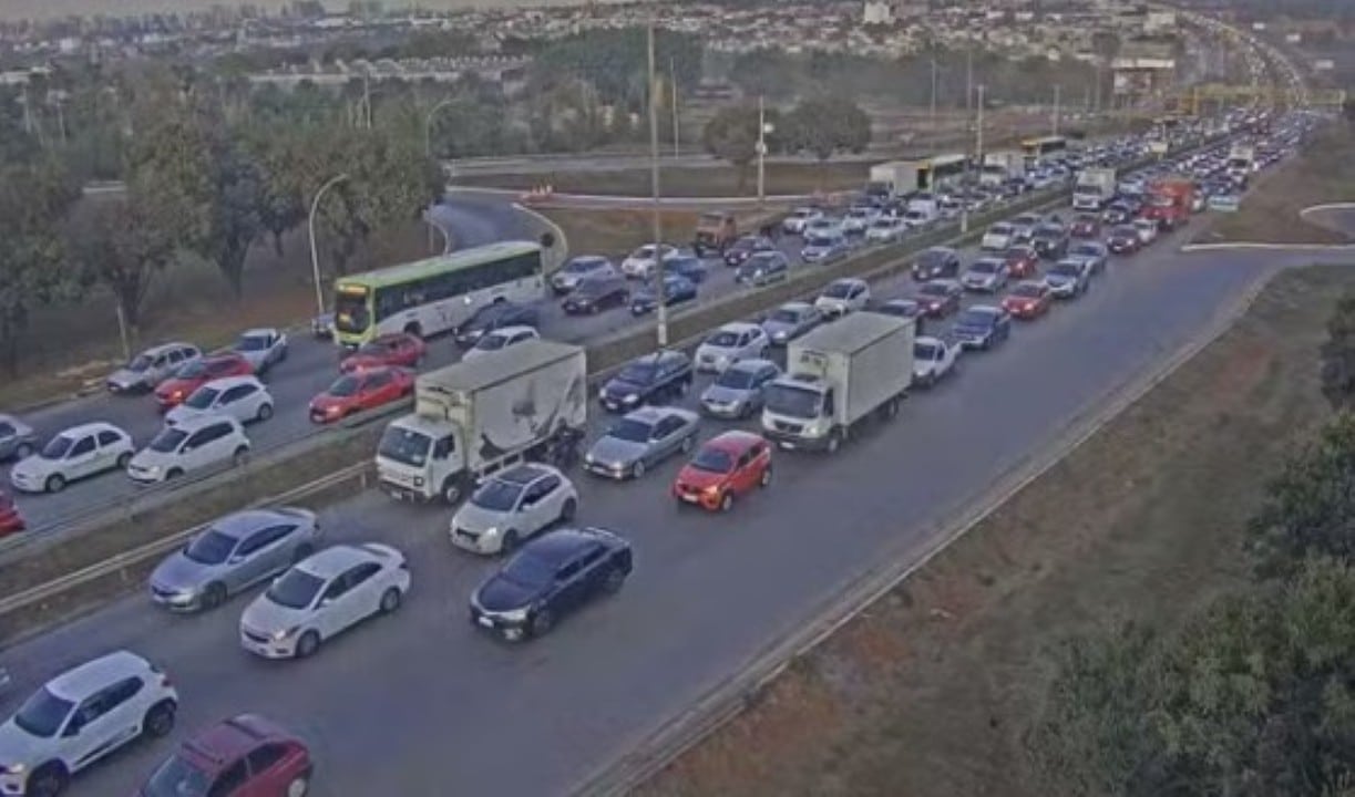 Acidente com carreta.