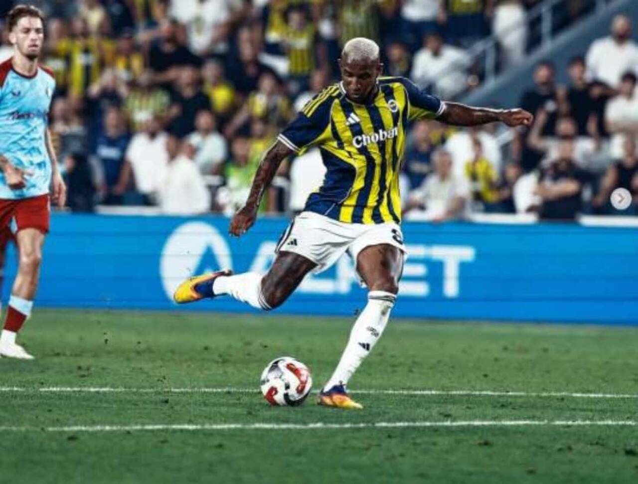 Grêmio prioriza contratação de Anderson Talisca após tentativa frustrada por Raphael Veiga