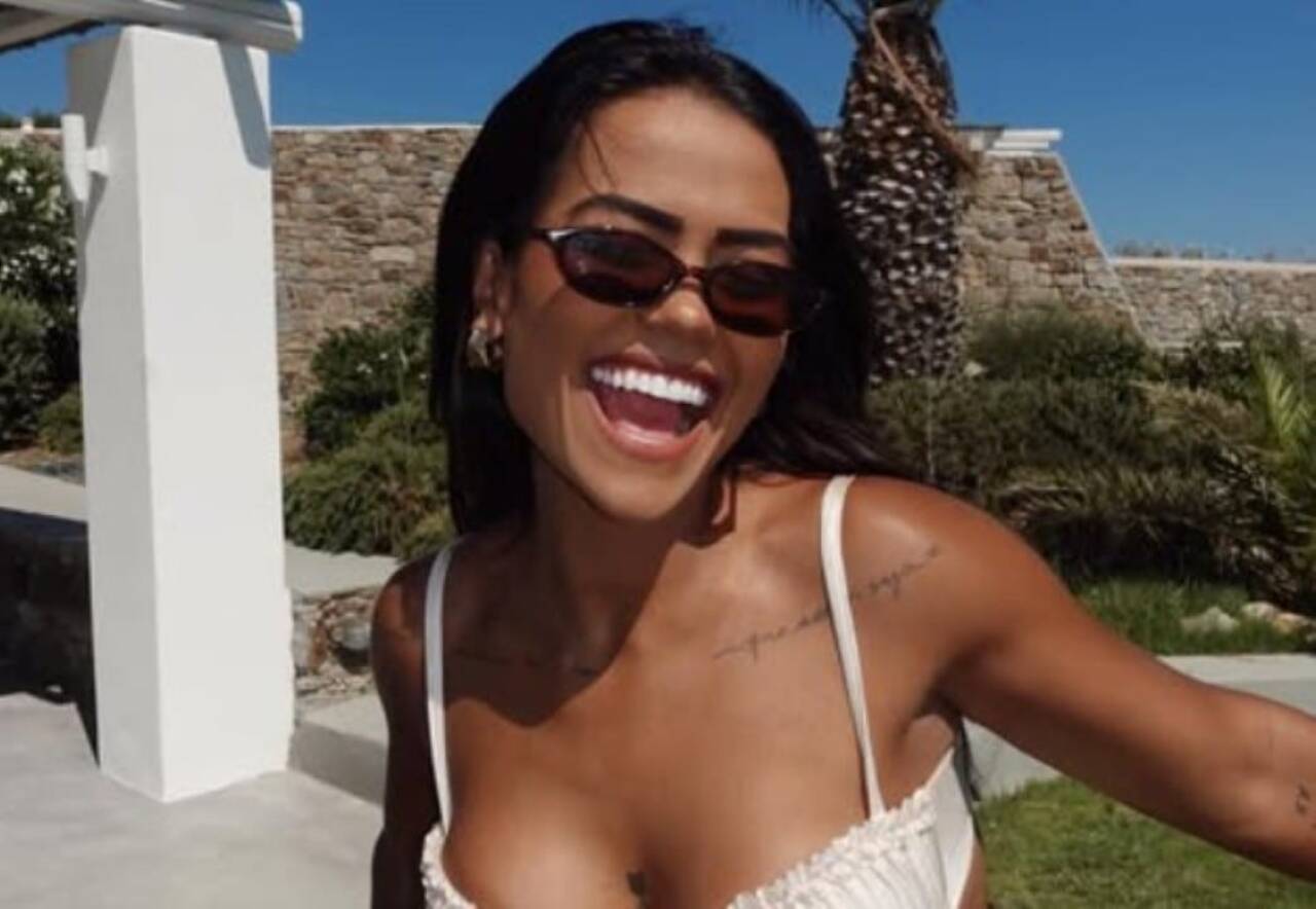 Camila Loures